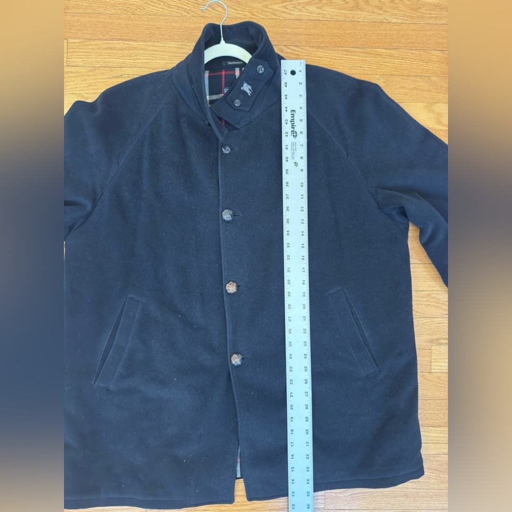 Burberry Men's Navy Blue Wool Car Coat with Plaid Lining - Picture 5 of 13